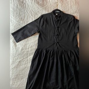 Black Asian Style Midi Dress. US S/M